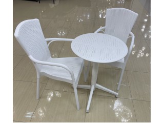 Комплект мебели Пластиковый MOON Д-60 / ROYAL  Цвет: Белый (Стол + 2 Кресла)