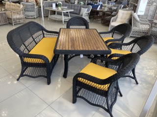 Комплект мебели LEGEND / SEVILLA Цвет: 4018 (чёрный) (Стол 1300*900 с деревянной столешницей + 1 диван 2-х местный + 4 Кресла)