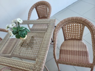 Комплект мебели DECO 900*900 Цвет: 7035П (рыжий) (Стол (Стекло) 900*900 + 4 Кресла без подушек)